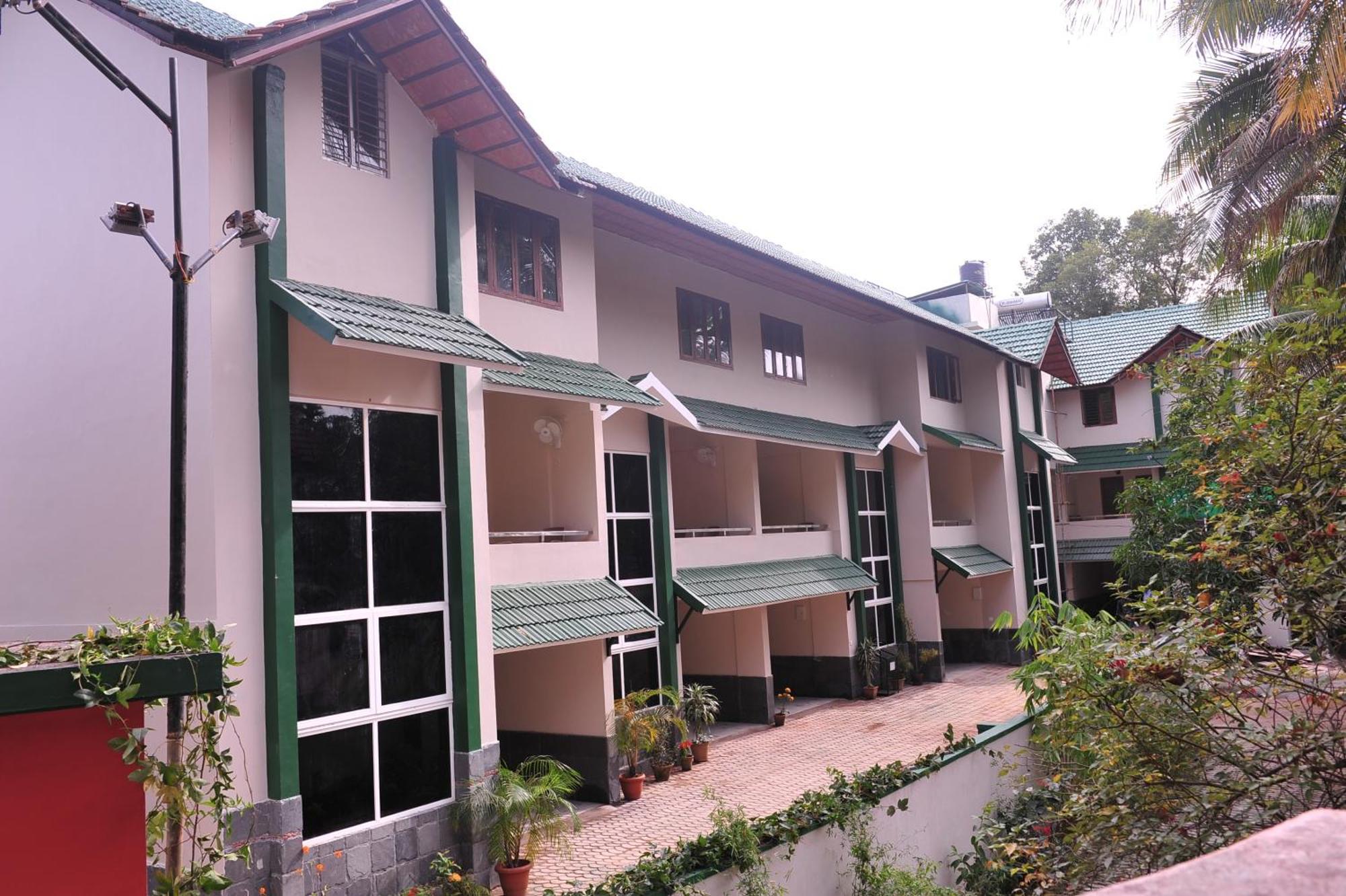 Hotel Haritagiri Kalpetta Exterior foto