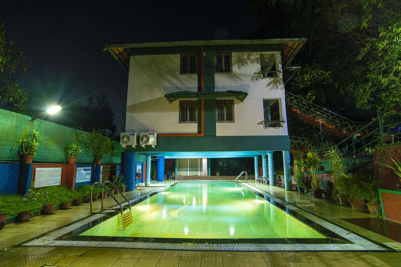 Hotel Haritagiri Kalpetta Exterior foto