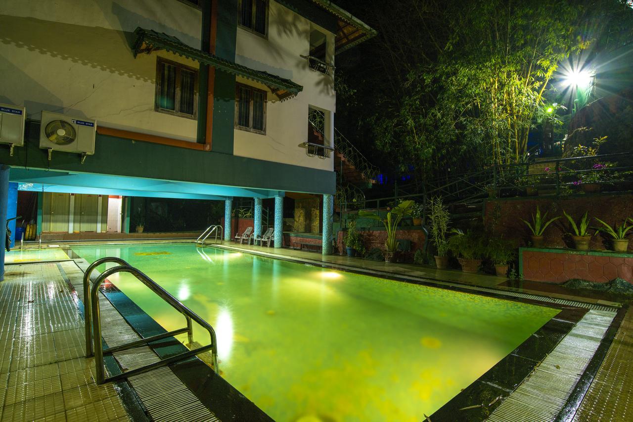 Hotel Haritagiri Kalpetta Exterior foto